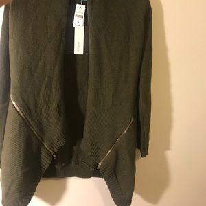 LF cardigan never been worn